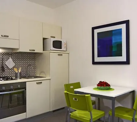 Sleeps 2 Pool Air Con Wifi Appartamento *